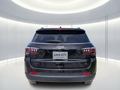 Diamond Black Crystal Pearlcoat 2026 Jeep Compass 85th Anniversary 4x4