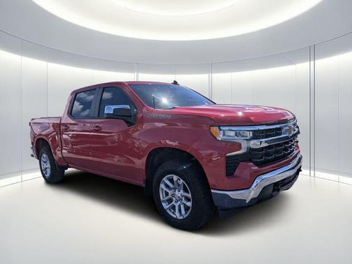 Red Hot 2022 Chevrolet Silverado 1500 LT