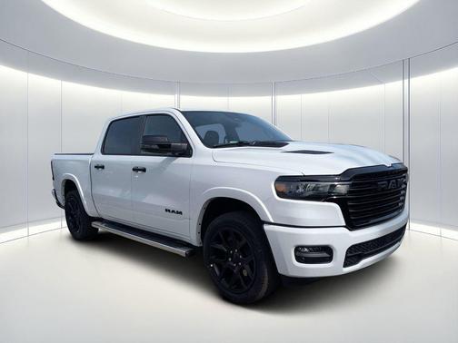 Bright White Clearcoat 2026 RAM 1500 Laramie