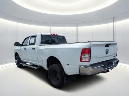 2021 RAM 3500 Tradesman Crew Cab 4x4 8' Box