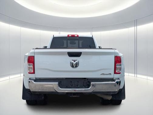 2021 RAM 3500 Tradesman Crew Cab 4x4 8' Box