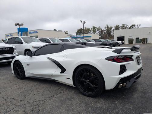 2023 Chevrolet Corvette Stingray w/3LT
