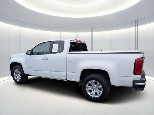 Summit White 2022 Chevrolet Colorado LT