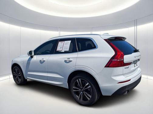 2020 Volvo XC60 T6 Momentum
