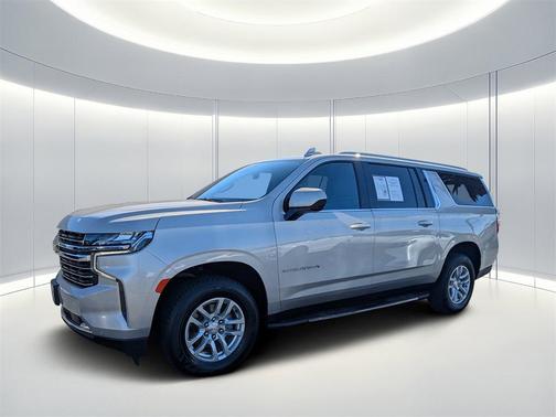 2023 Chevrolet Suburban LT