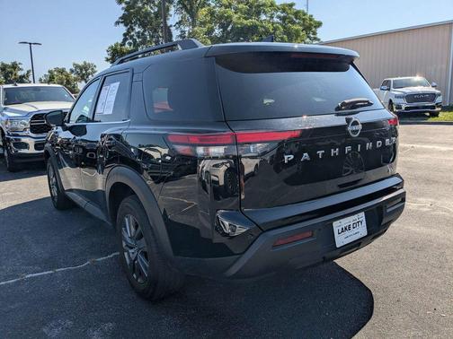 Super Black 2024 Nissan Pathfinder SV FWD