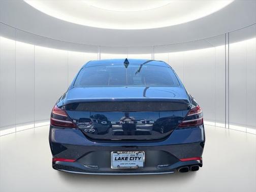 2023 Genesis G70 2.0T RWD