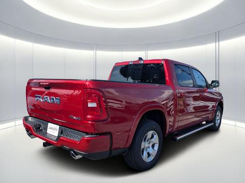 Molten Red Pearlcoat 2026 RAM 1500 Big Horn/Lone Star