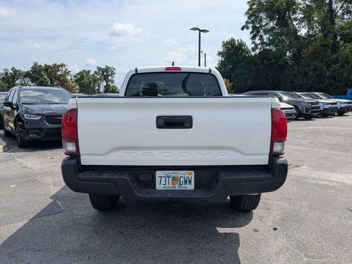 Ice Cap 2023 Toyota Tacoma SR