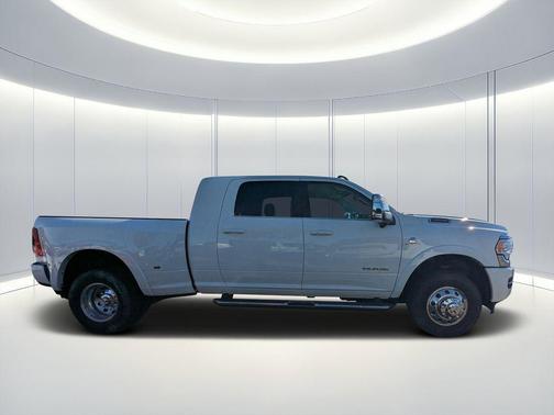 Bright White Clearcoat 2023 RAM 3500 Longhorn