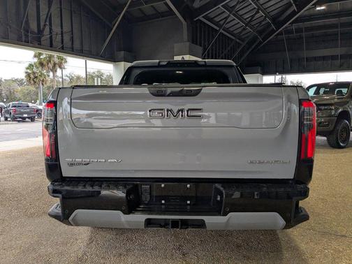 2024 GMC Sierra EV Denali Edition 1