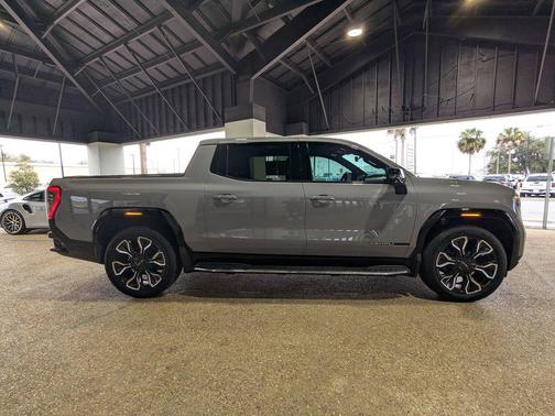 2024 GMC Sierra EV Denali Edition 1