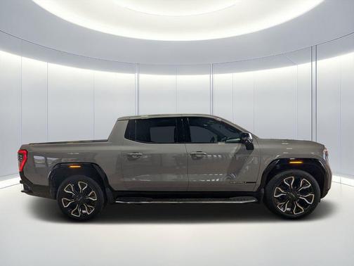 2024 GMC Sierra EV Denali Edition 1