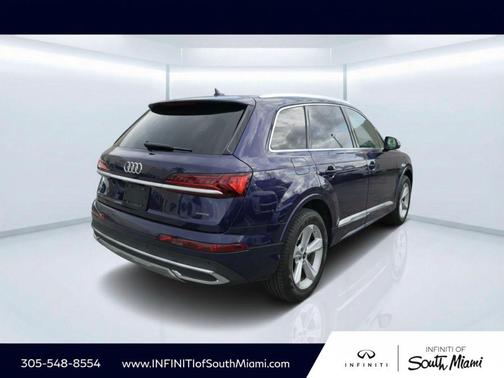 Navarra Blue Metallic 2022 Audi Q7 55 Premium