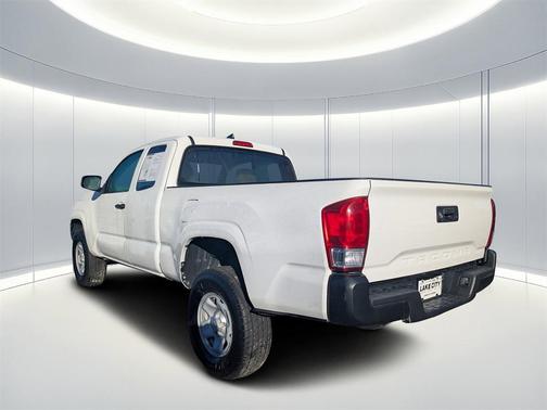 2016 Toyota Tacoma SR