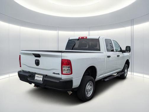 2024 RAM 2500 Tradesman Crew Cab 4x4 6'4' Box