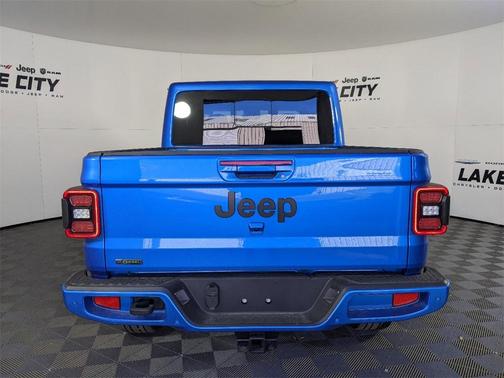 Photo 5 of 29 of 2022 Jeep Gladiator Overland
