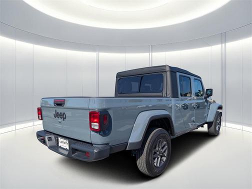 2025 Jeep Gladiator Sport S