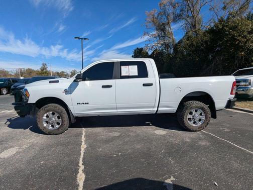 2022 RAM 2500 Big Horn Crew Cab 4x4 6'4' Box