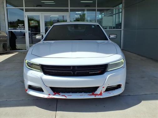 Silver 2015 Dodge Charger SE