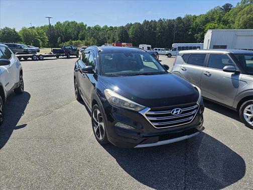 Black Noir Pearl 2017 Hyundai TUCSON Limited