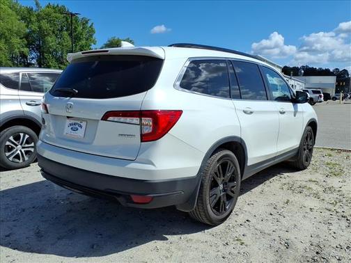 White 2022 Honda Pilot Special Edition