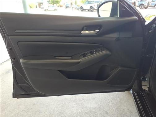 Black 2025 Nissan Altima SV