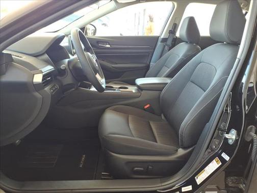 Black 2025 Nissan Altima SV