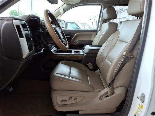 White 2017 GMC Sierra 1500 SLT