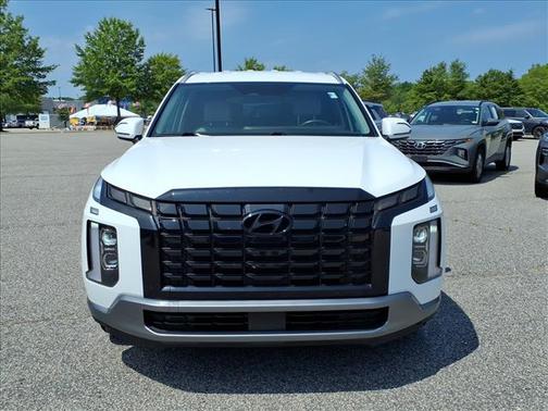 White 2024 Hyundai PALISADE SEL