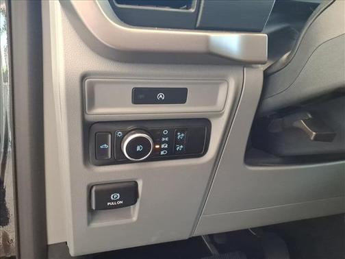 Agate Black Metallic 2025 Ford F-150 XLT