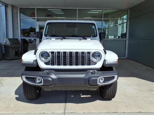 White 2025 Jeep Wrangler Sahara