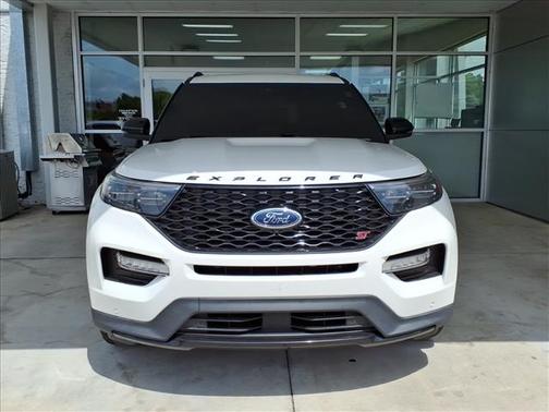 White 2023 Ford Explorer ST