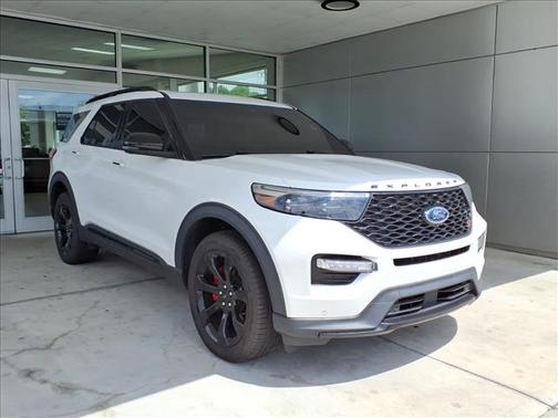 White 2023 Ford Explorer ST