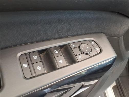 Silver 2025 Nissan Pathfinder SV
