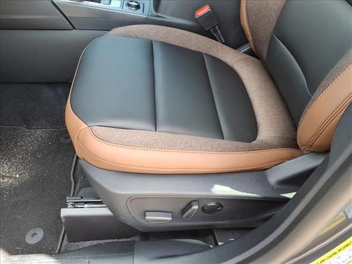 Carbonized Gray Metallic 2026 Ford Bronco Sport Outer Banks