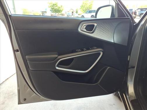 Gray 2025 Kia Soul LX