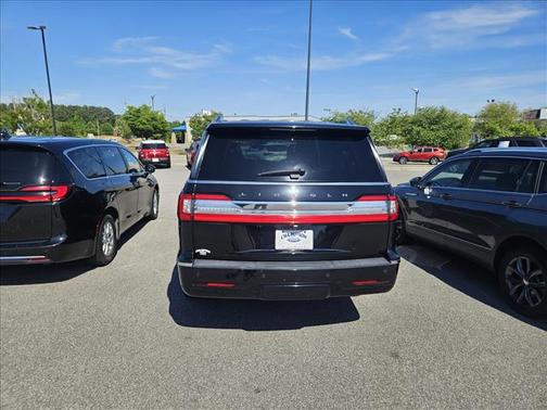 Black 2021 Lincoln Navigator L Reserve