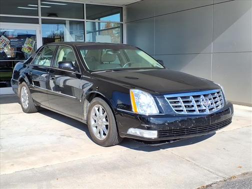 2010 Cadillac DTS Luxury