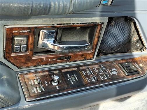 1990 Lincoln Town Car Cartier Designer