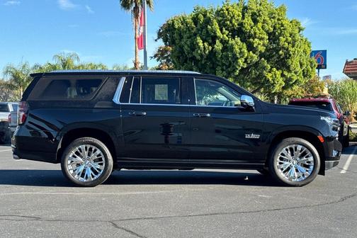 2024 Chevrolet Suburban Premier