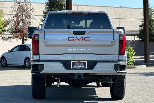 2025 GMC Sierra 2500 Denali