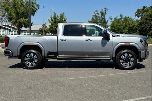 2025 GMC Sierra 2500 Denali
