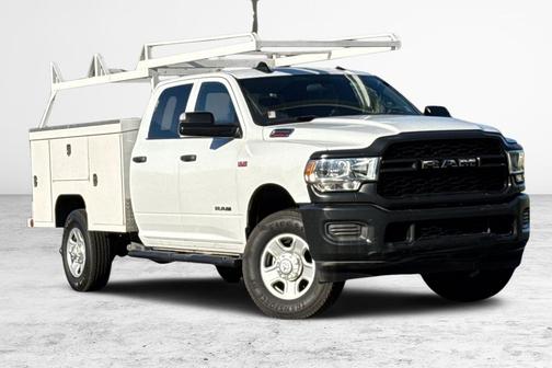 2022 RAM 2500 Tradesman Crew Cab 4x4 8' Box