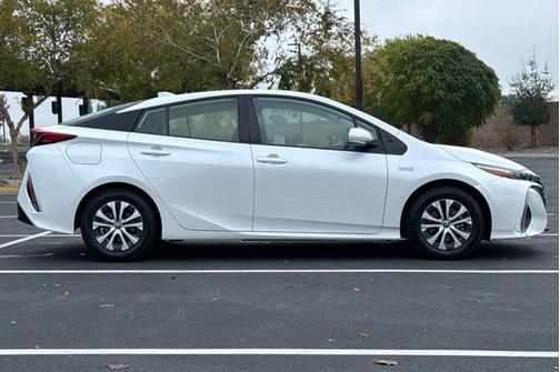2021 Toyota Prius Prime XLE