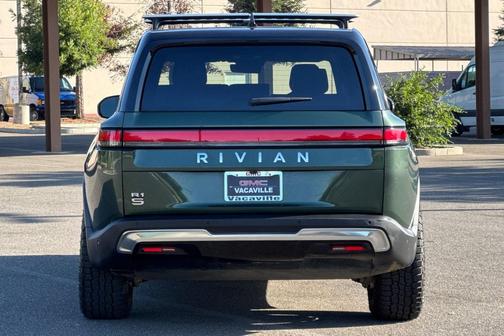 2023 Rivian R1S Adventure
