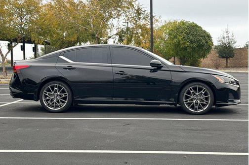 2024 Nissan Altima SR VC-Turbo FWD