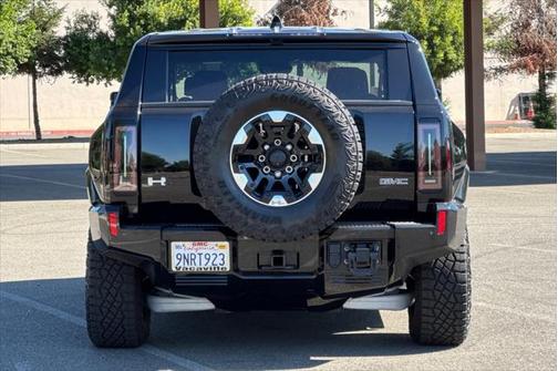 2024 GMC HUMMER EV SUV 2X