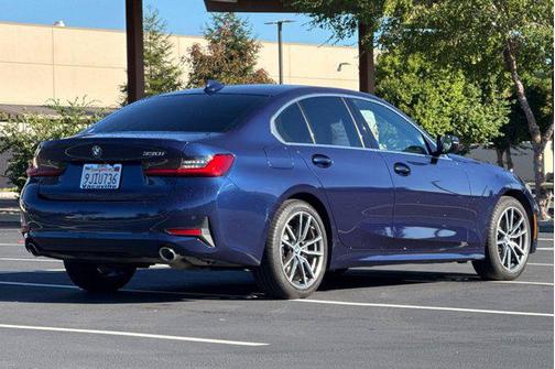 2020 BMW 330 330i