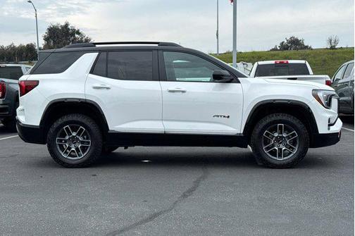 2026 GMC Terrain AWD AT4